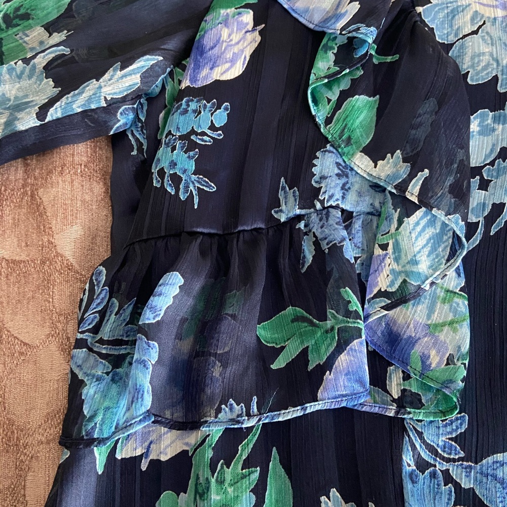 COLLECTIVE CONCEPTS FLORAL TOP - Picture 7 of 11